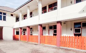 Urbanview Hotel Falah Residence Syariah By Reddoorz